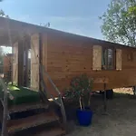 Roulotte A La Campagne Avec Son A 펜션 Cabariot